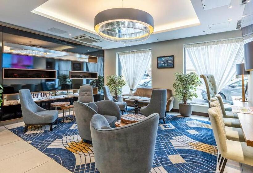 Отель Mercure Edinburgh Haymarket