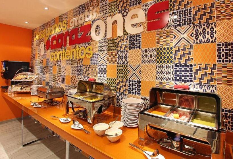 호텔 One Periferico Sur