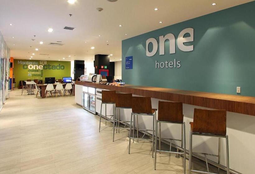 ホテル One Periferico Sur