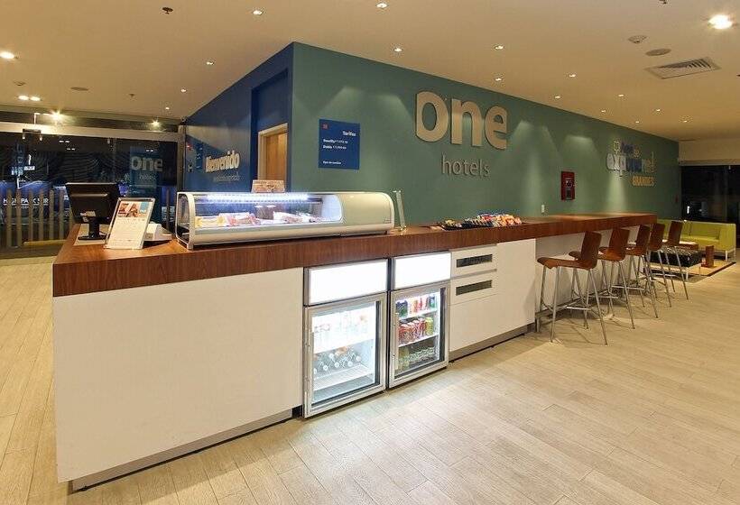 ホテル One Periferico Sur