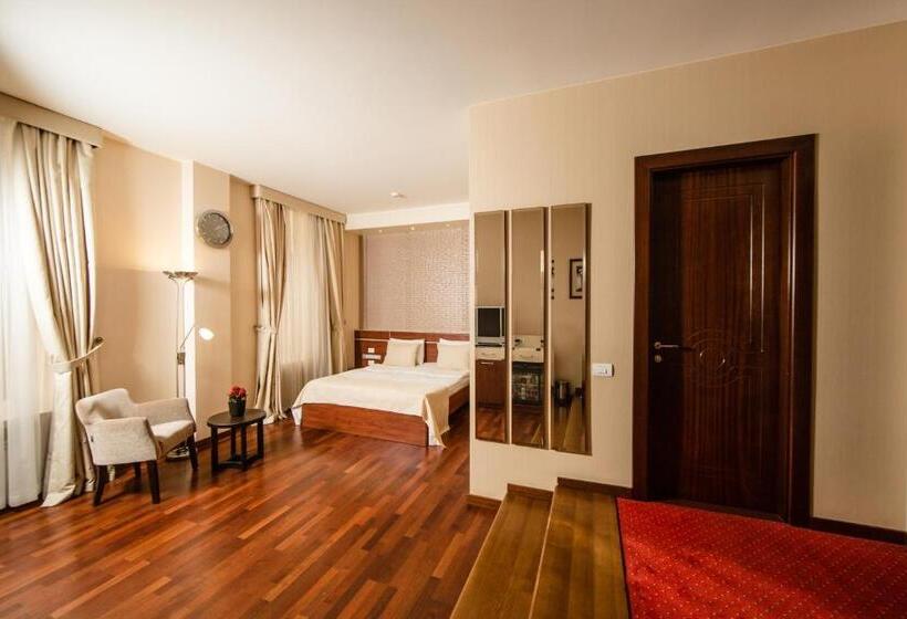 هتل Passage Boutique