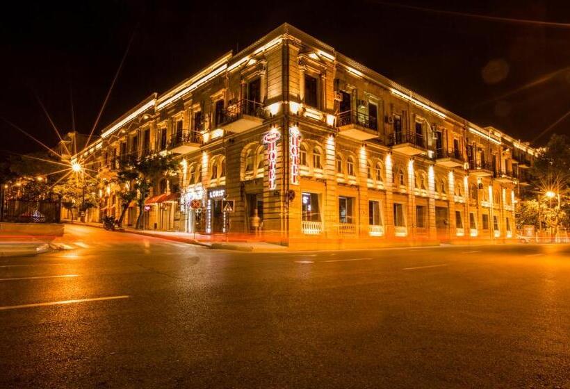 هتل Passage Boutique