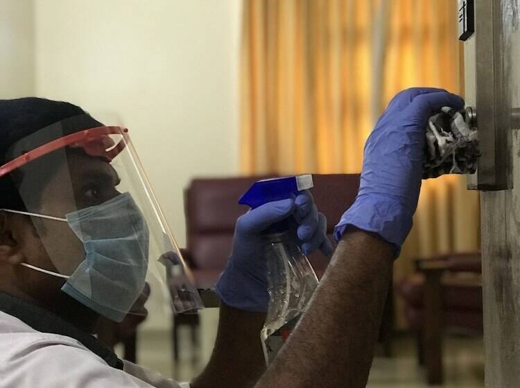 فندق Pearlsuites