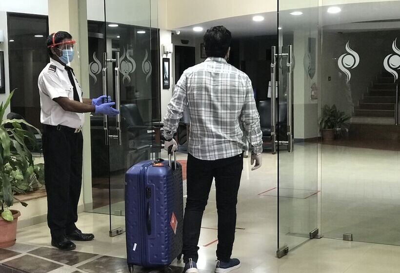 فندق Pearlsuites