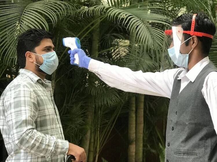 فندق Pearlsuites