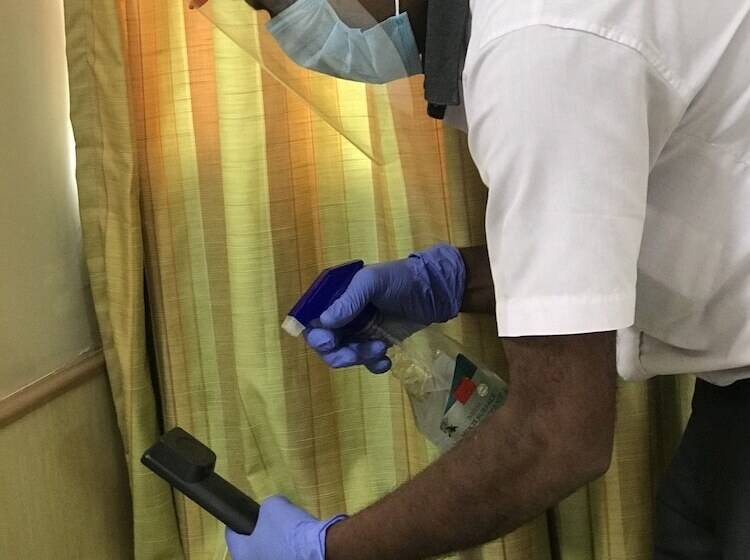 فندق Pearlsuites