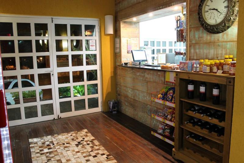 Отель Pousada Do Anhangava