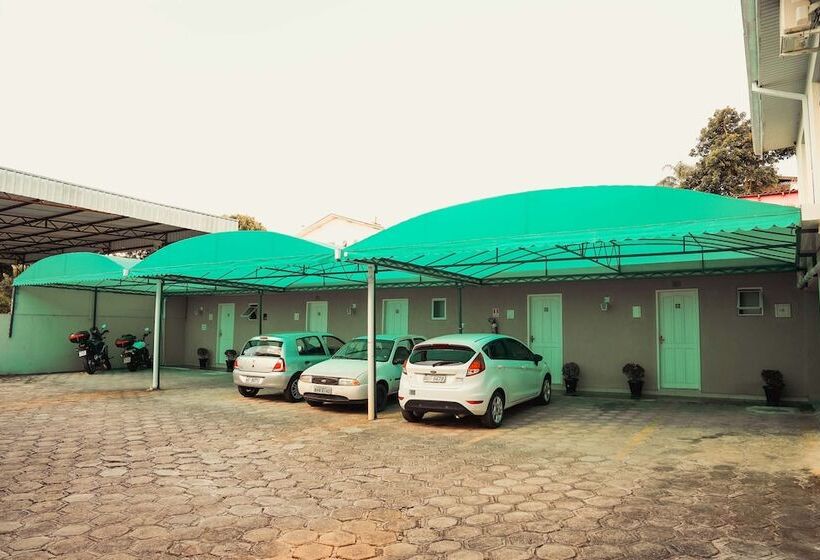 Отель Pousada Do Anhangava