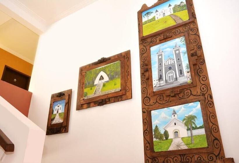 Отель Pousada Do Anhangava