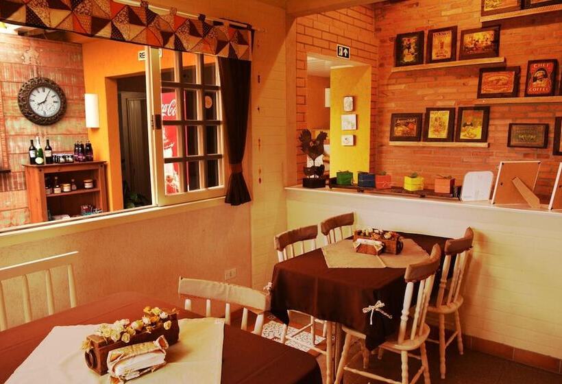 Отель Pousada Do Anhangava