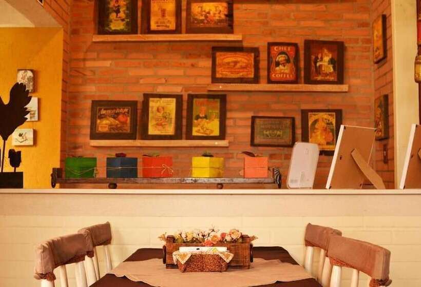 Отель Pousada Do Anhangava