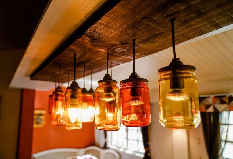 Отель Pousada Do Anhangava