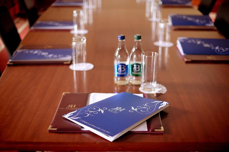 Отель Racket Hall Country House