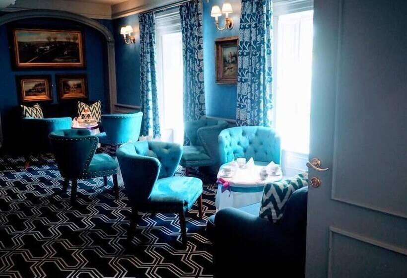 Отель Racket Hall Country House