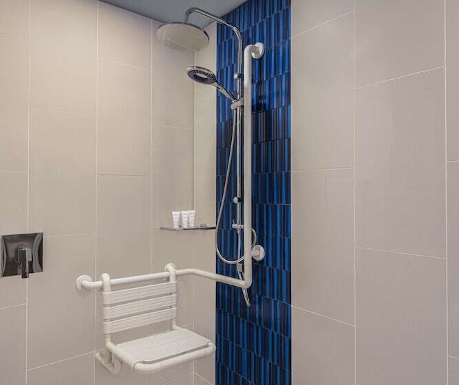 Radisson Hotel Kandy