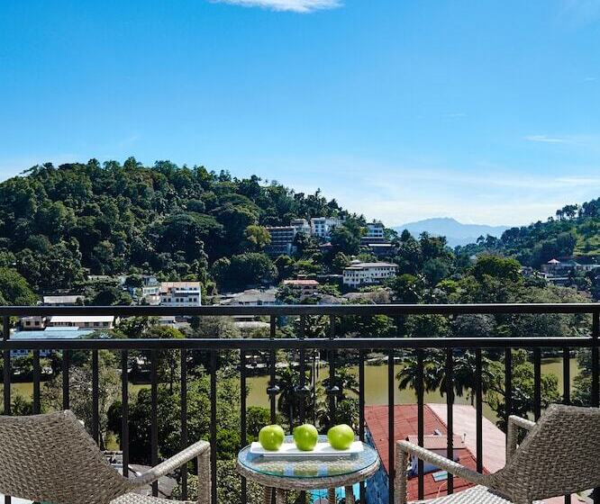 Radisson Hotel Kandy