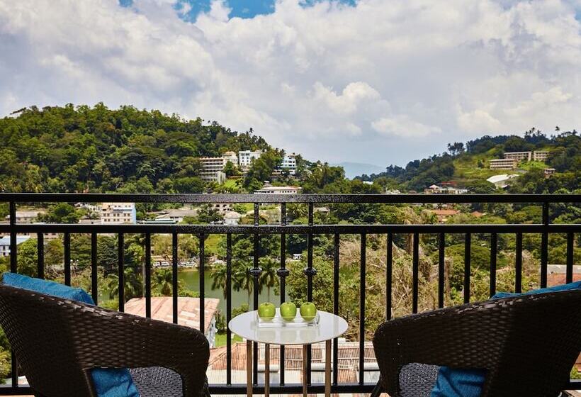 Radisson Hotel Kandy