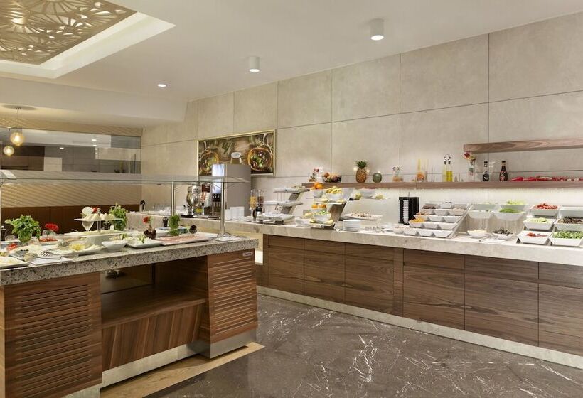 בית מלון כפרי Ramada By Wyndham Gemli̇k