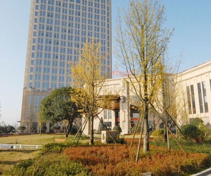 בית מלון כפרי Ramada Yiyang Taojiang