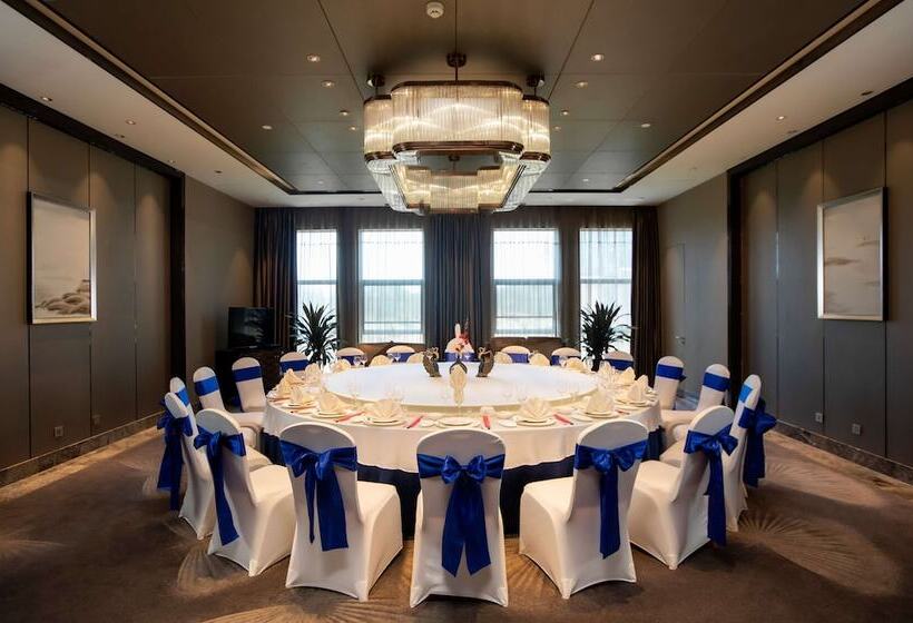 בית מלון כפרי Ramada Yiyang Taojiang