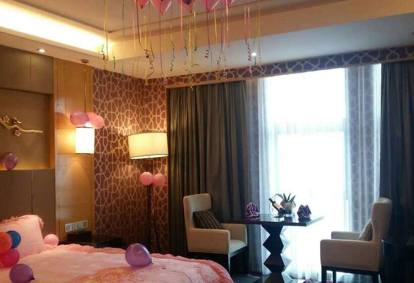 בית מלון כפרי Ramada Yiyang Taojiang