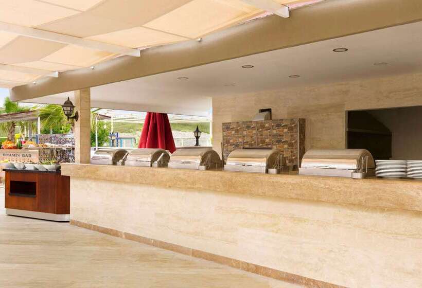 Отель Ramada Resort Side