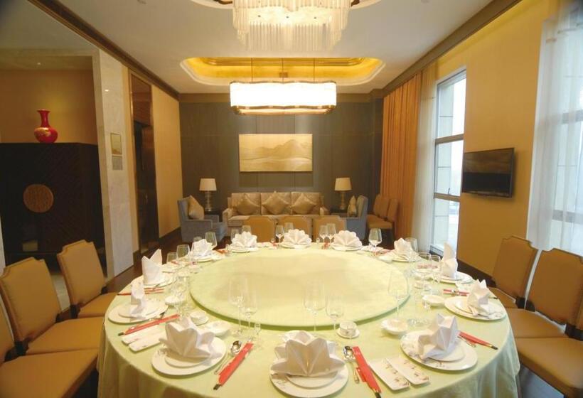 בית מלון כפרי Ramada Yiyang Taojiang