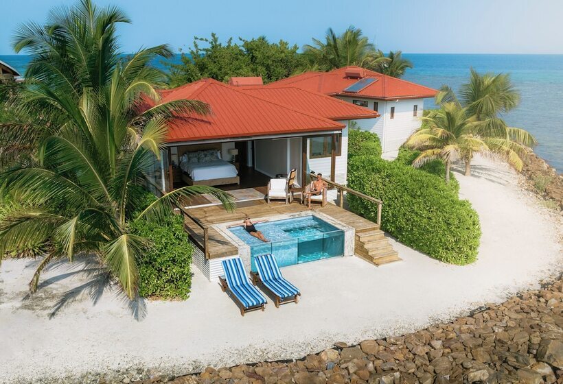 בית מלון כפרי Ray Caye Private Island Resort