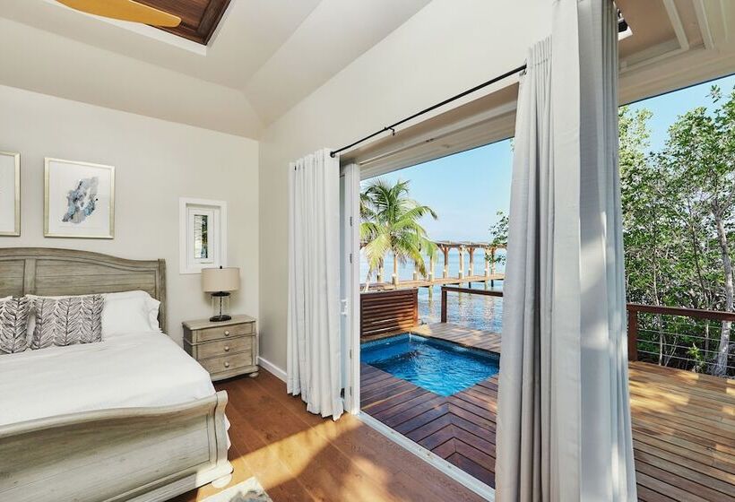 בית מלון כפרי Ray Caye Private Island Resort