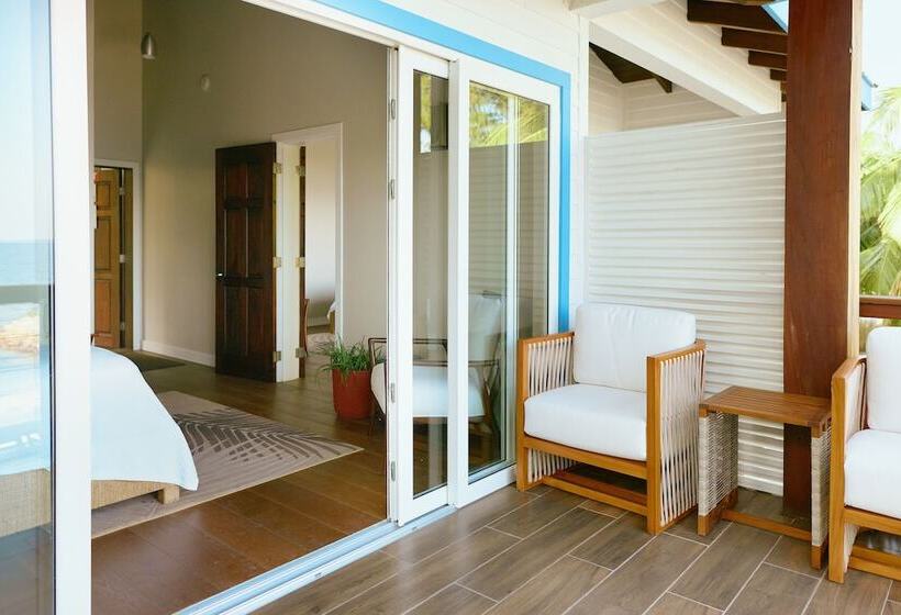 בית מלון כפרי Ray Caye Private Island Resort