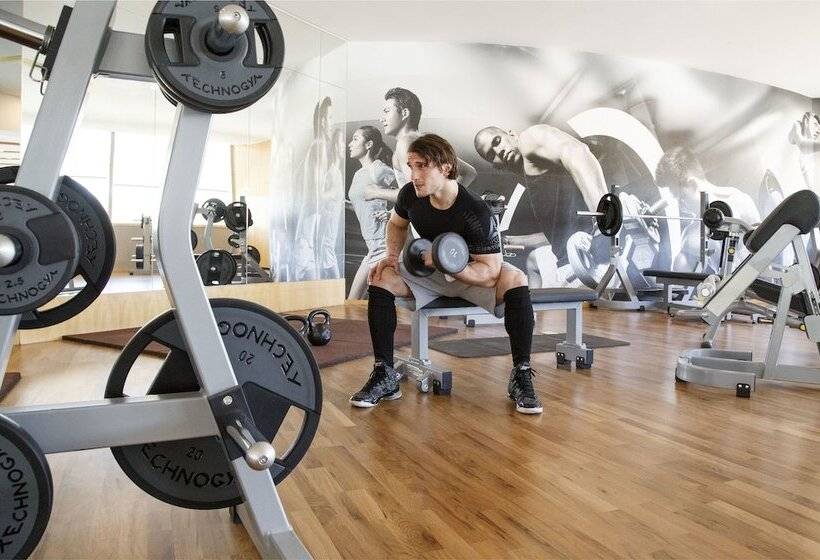 هتل S & Preference Hualing Tbilisi