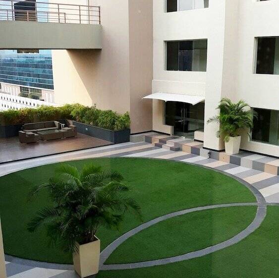 هتل Sheraton Hyderabad