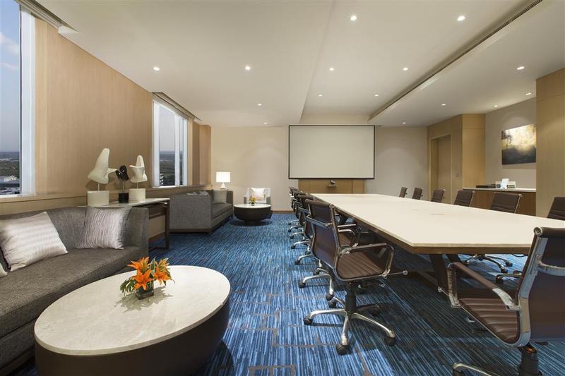 هتل Sheraton Hyderabad