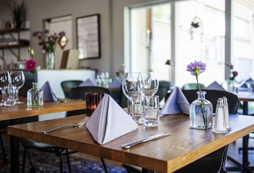 فندق Stiftsgården Åkersberg