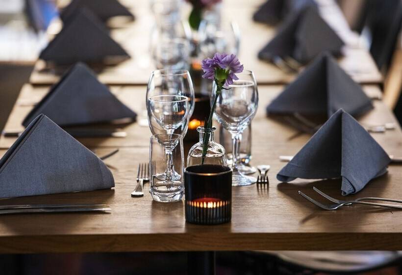 فندق Stiftsgården Åkersberg