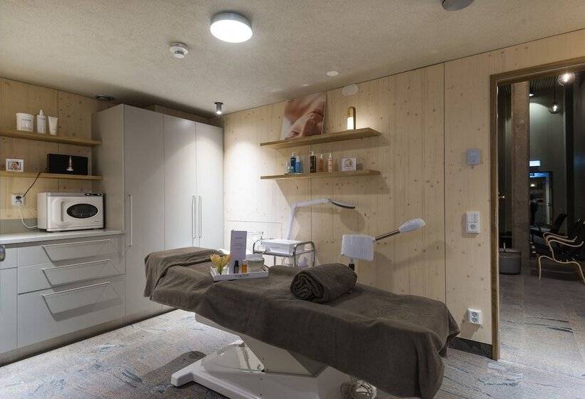 فندق Stiftsgården Åkersberg