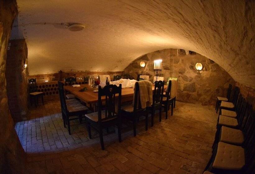 فندق Stiftsgården Åkersberg