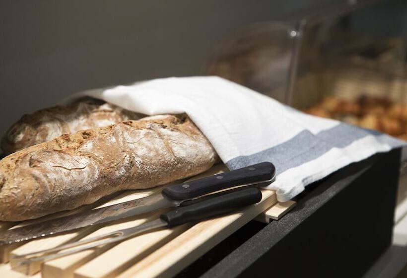 Storm Hotel By Keahotels