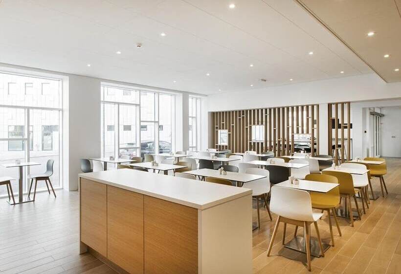 Storm Hotel By Keahotels