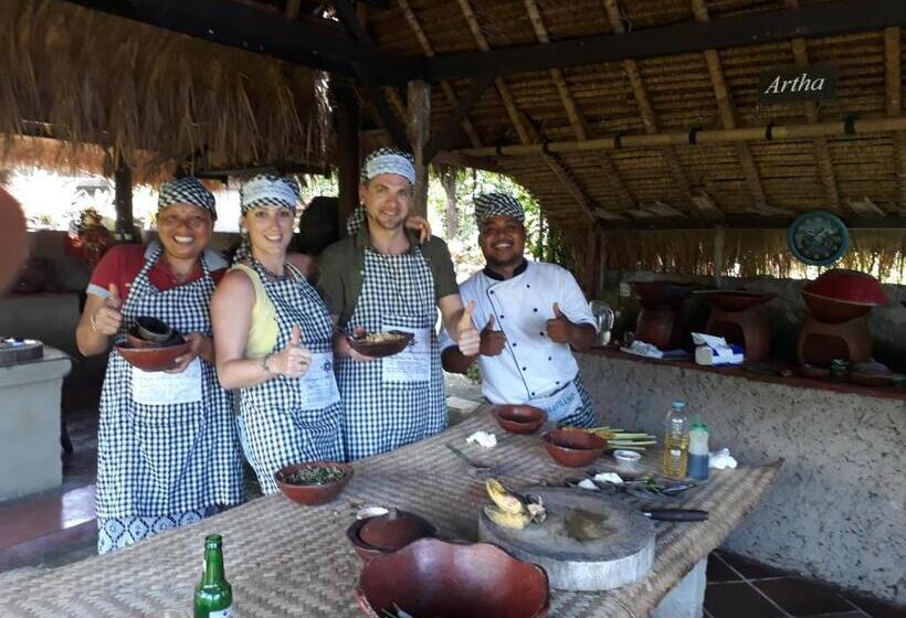 בית מלון כפרי Surya Shanti Villa Sidemen