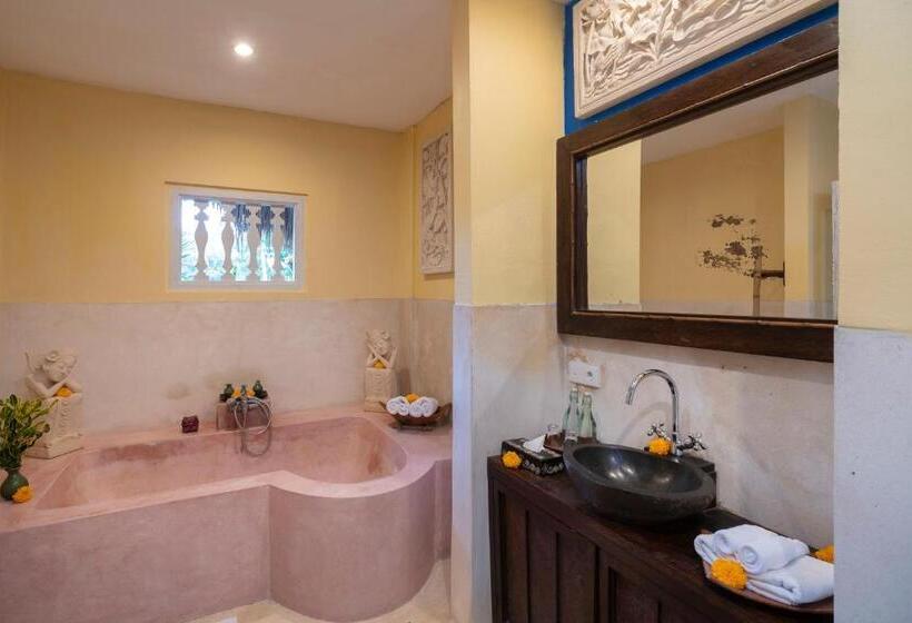 בית מלון כפרי Surya Shanti Villa Sidemen