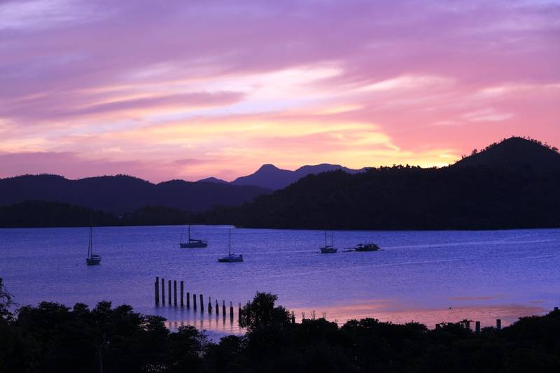 هتل The Funny Lion   Coron