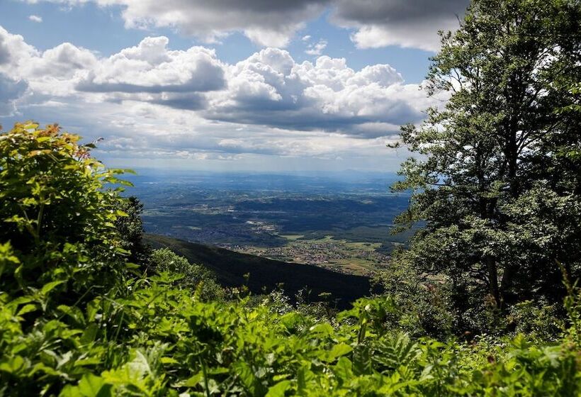 فندق Tomislavov Dom