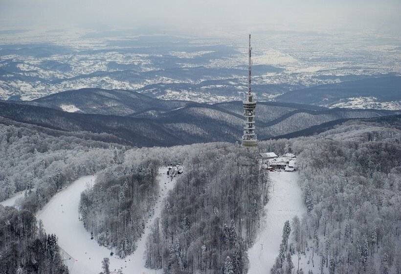 فندق Tomislavov Dom