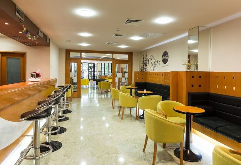 בית מלון כפרי Tomislavov Dom