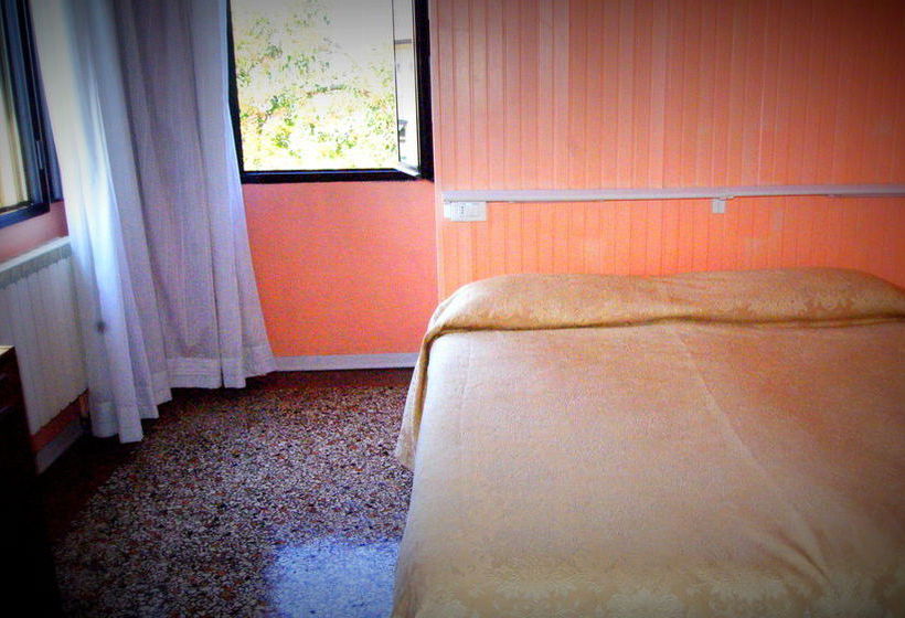 בית מלון כפרי Vettore Dal 1947