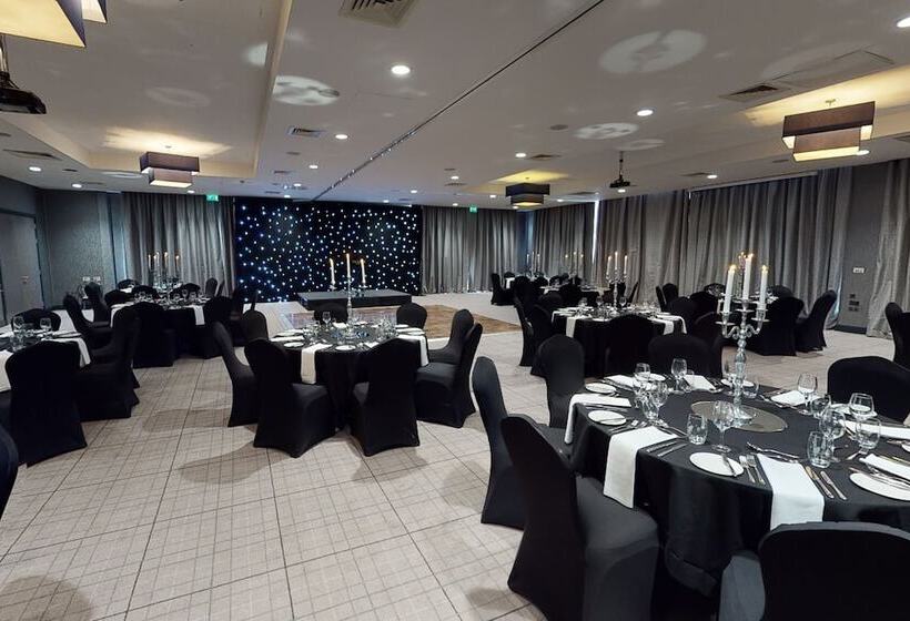 Village Hotel Glasgow