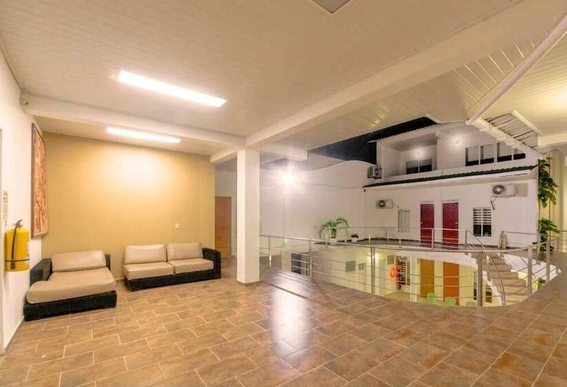 בית מלון כפרי Waira Suites