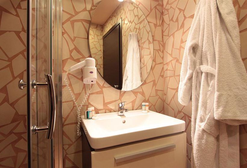 Отель White Lotus Luxury Accommodation