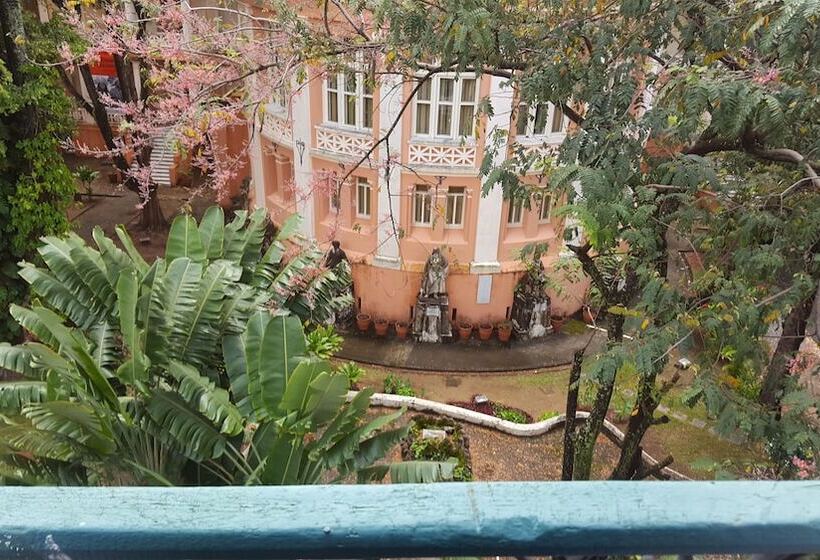 Irawo Hotel   Hostel